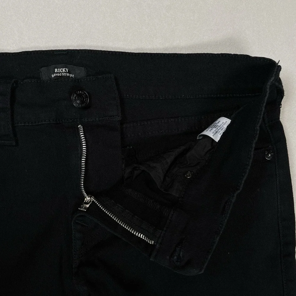 True Religion Men's Black Ricky Relaxed Straight Jeans Sz 34 Flap Pockets Preppy